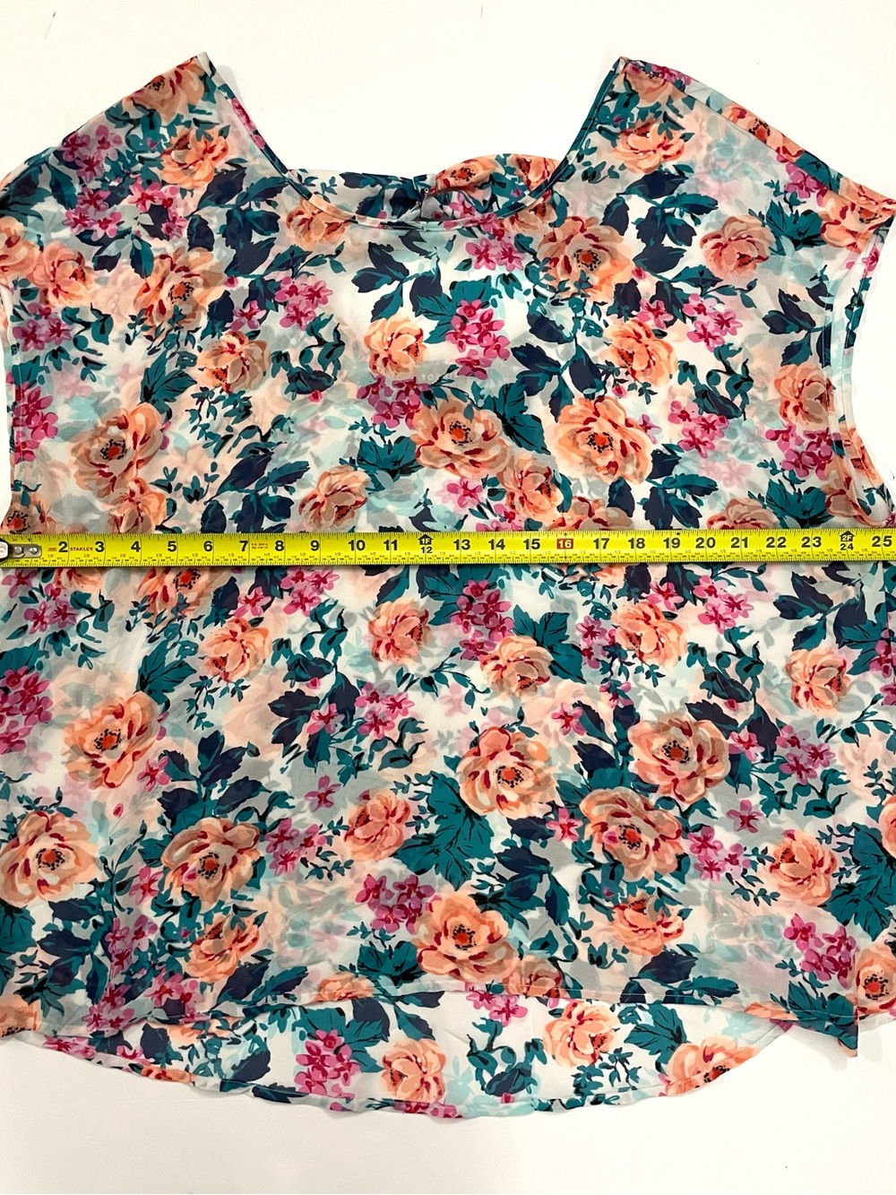 Torrid Watercolor Floral Sleeveless Blouse Size 2 / 2X - Picture 6 of 7